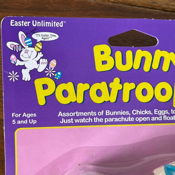 Easter Unlimited Bunny Paratroopers Toy Set Chick and Rabbit Plastic Kids Toys - Picture 3 of 5